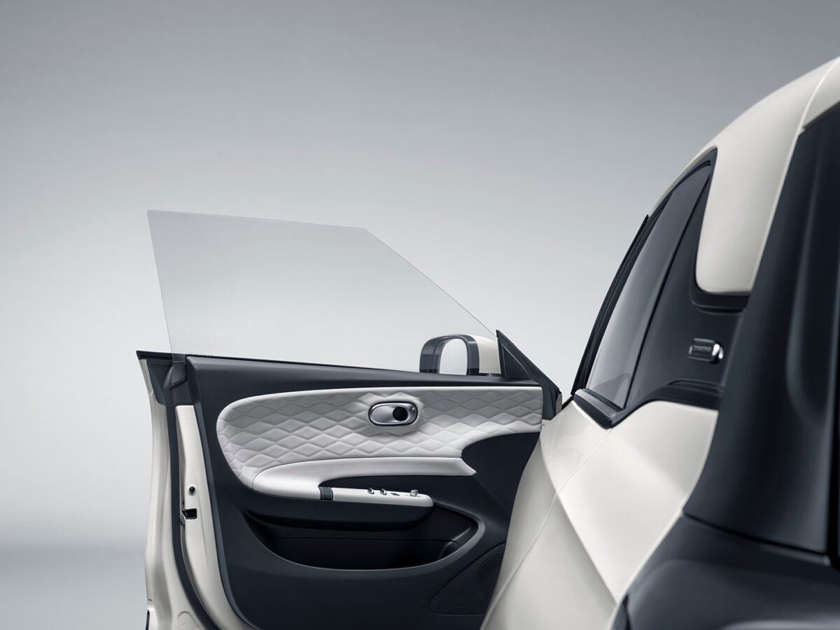 Dongfeng Box auto bezrāmja sānu durvis