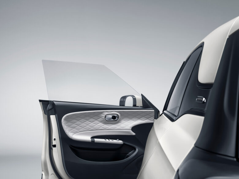 Dongfeng Box auto bezrāmja sānu durvis