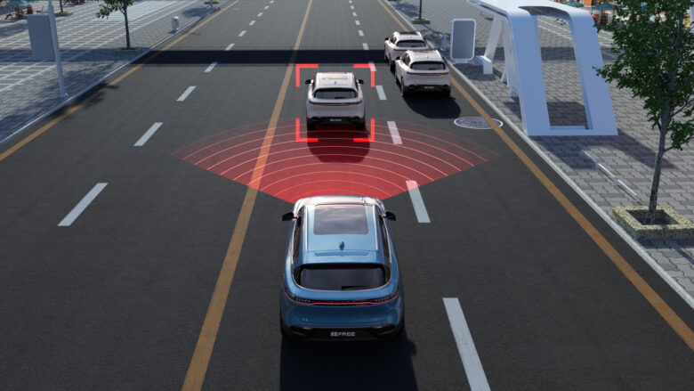 Voyah Free autonomous emergency braking system responds to sudden obstacles ahead